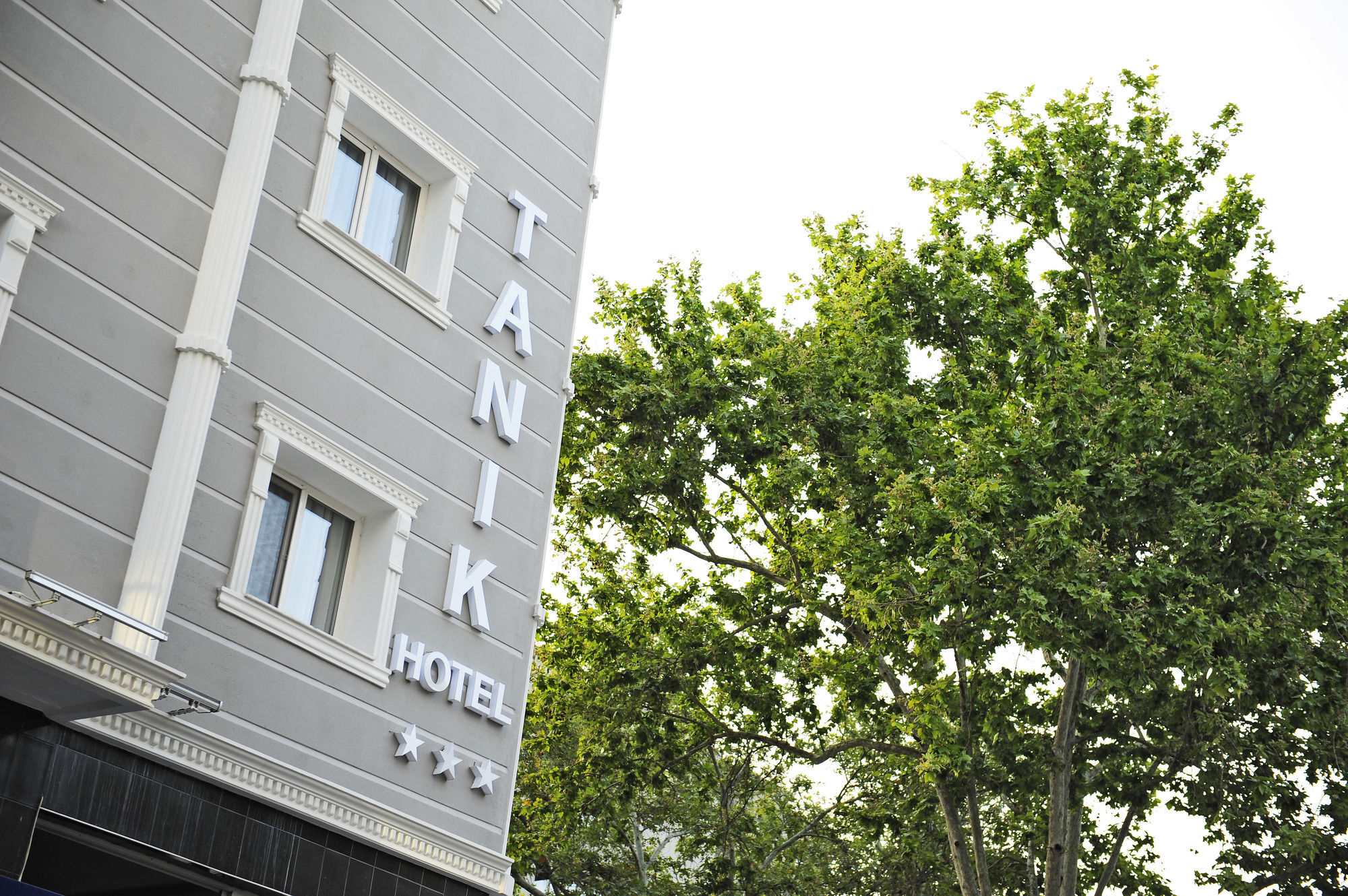 Tanik Hotel Ізмір Екстер'єр фото